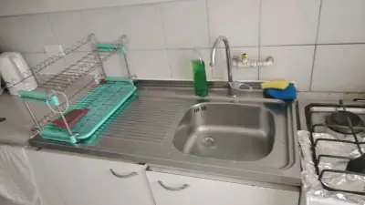 Lavaplatos de acero inoxidable con escurridor - miniatura 2