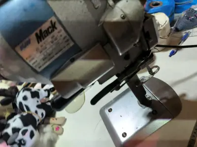 Máquina de corte industrial Mack usada 10' - miniatura 1