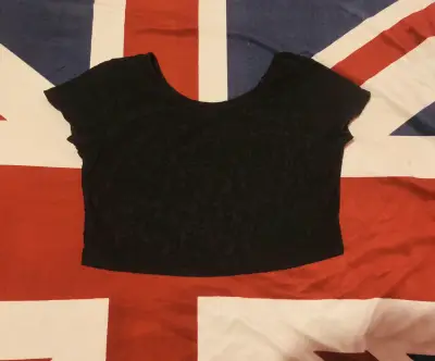 Polera corta negra - miniatura 1