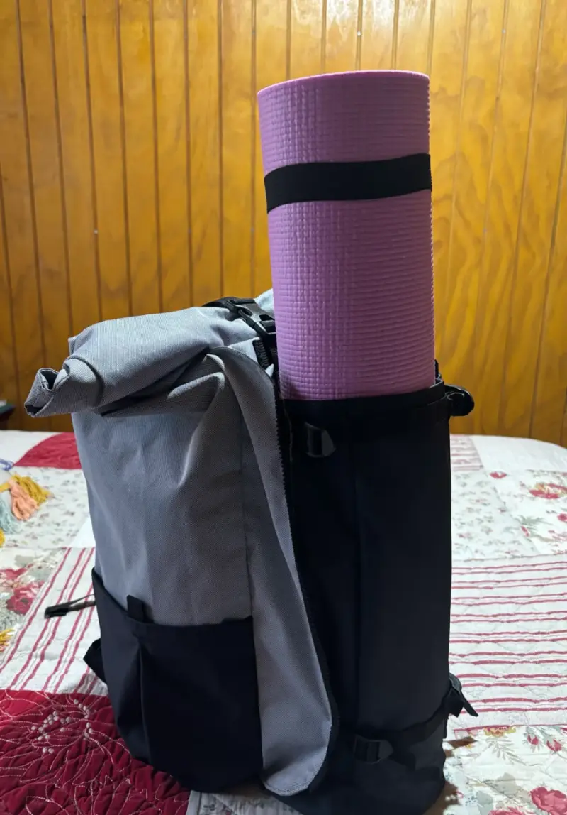 Mochila deportiva (no incluye mat) - 2