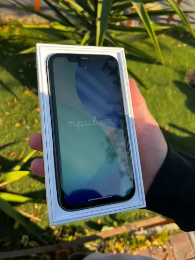 iPhone 11 de 128gb - miniatura 1