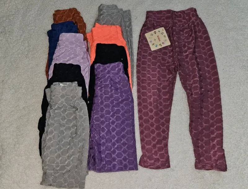 Leggings texturizados multicolor para niña