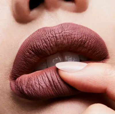 Labial Mac Retro Matte Liquid Topped With Brandy - miniatura 4