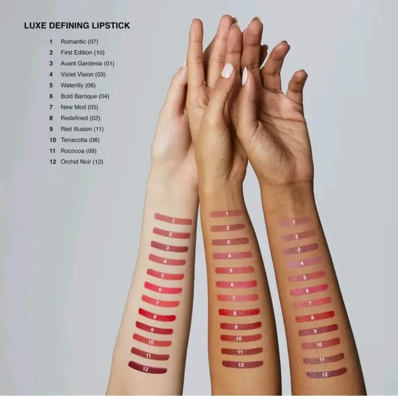 Lápiz Labial Bobbi Brown Luxe Defining Red Ilusión - 6