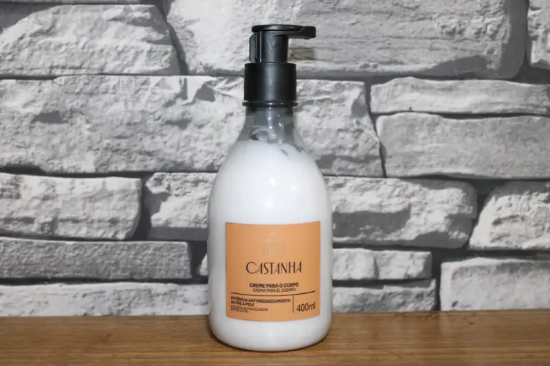 Crema corporal Natura Ekos Castaña 400ml