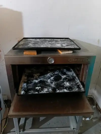 Horno industrial Polmaq con termómetro - miniatura 2