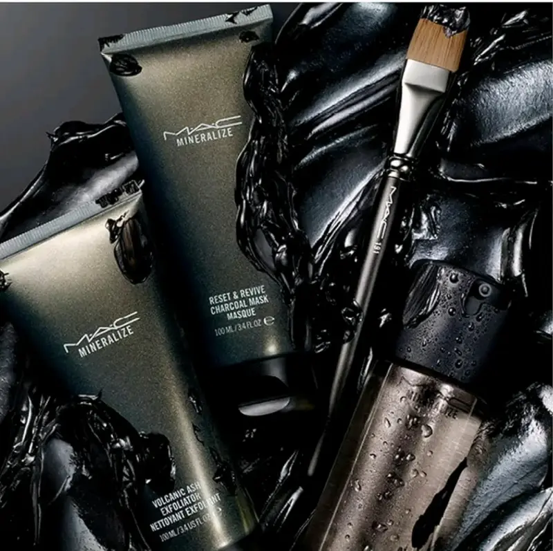 Exfoliante MAC Mineralize Volcanic Ash 100ml - 6