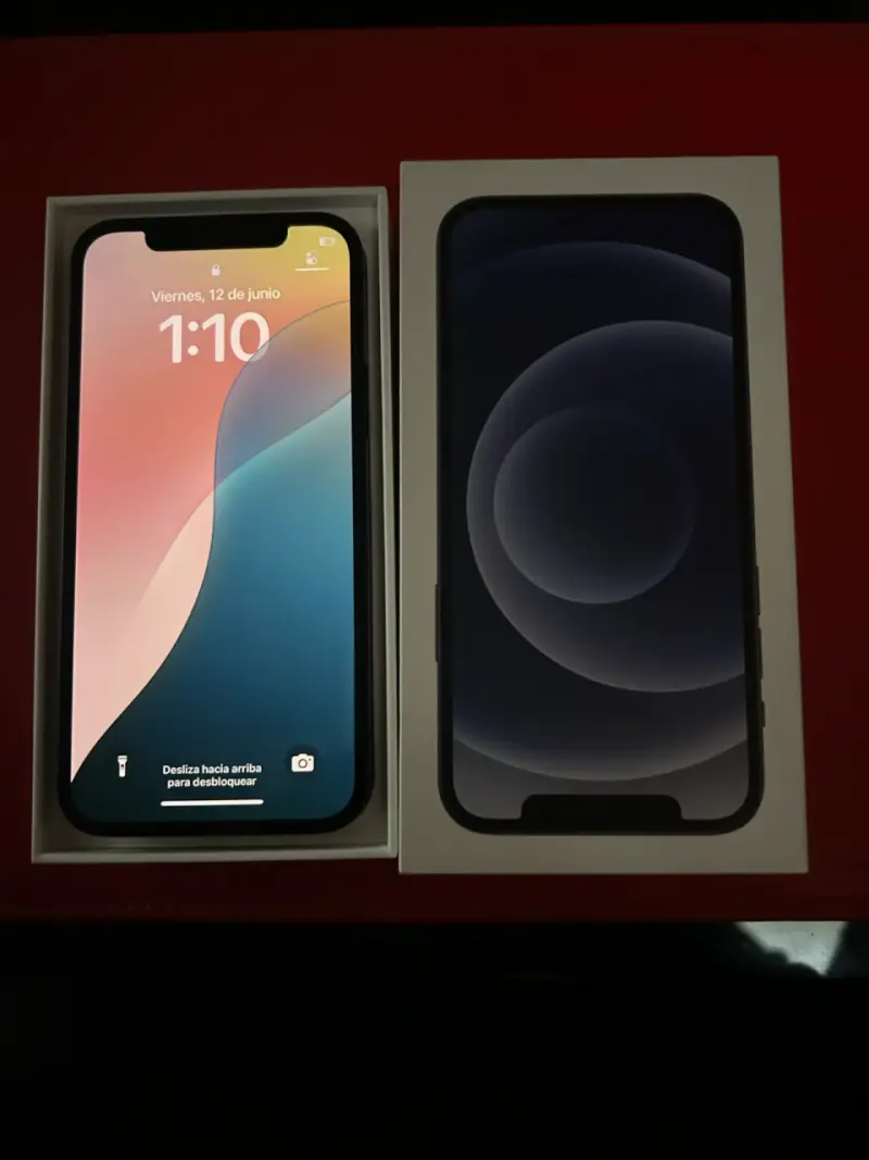 iPhone 12 en buen estado con caja original - 4