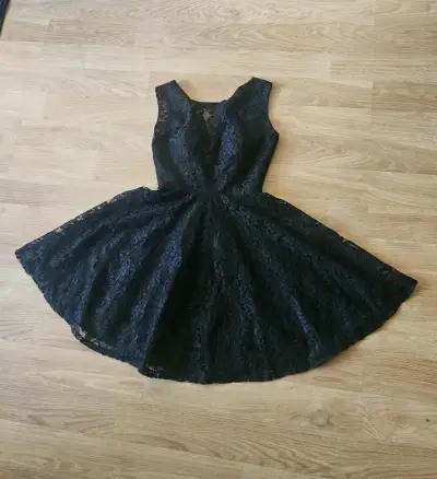 Vestido de encaje negro elegante gotico - miniatura 1