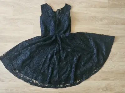 Vestido de encaje negro elegante gotico - miniatura 2
