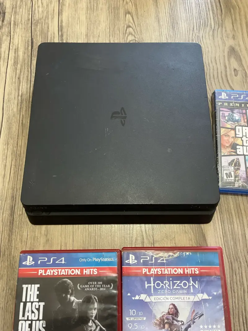 Consola PS4 slim con juegos populares - 2