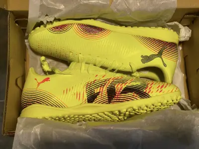 Zapatillas Puma Future 8 Play TT amarillas - miniatura 2