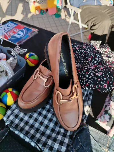 Zapatos de cuero Hush Puppies marrones - miniatura 1