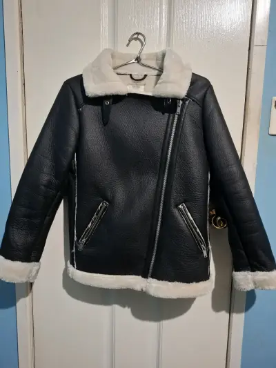 Chaqueta de cuero sintético con forro de lana - miniatura 3