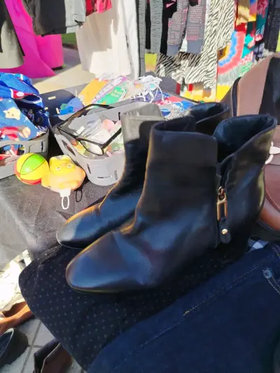 Botas de cuero negras para mujer - miniatura 2