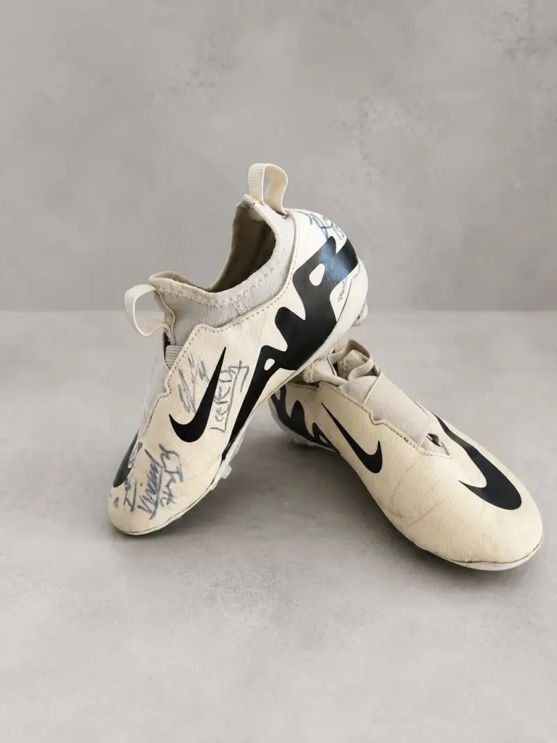 Zapatillas deportivas Nike firmadas edición especial