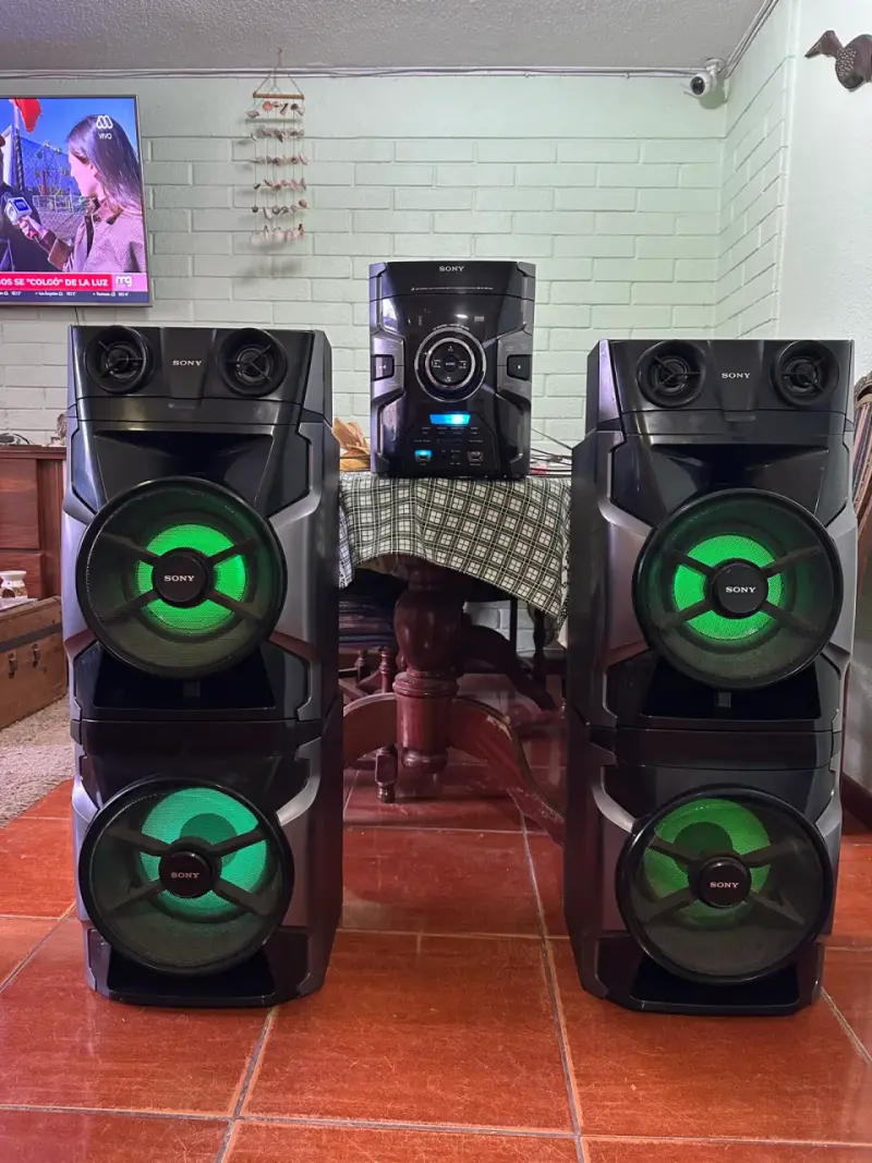 Sony GPX8 1800whatts de potencia - 1