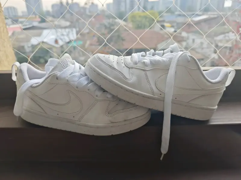 Zapatillas deportivas blancas Nike - 2