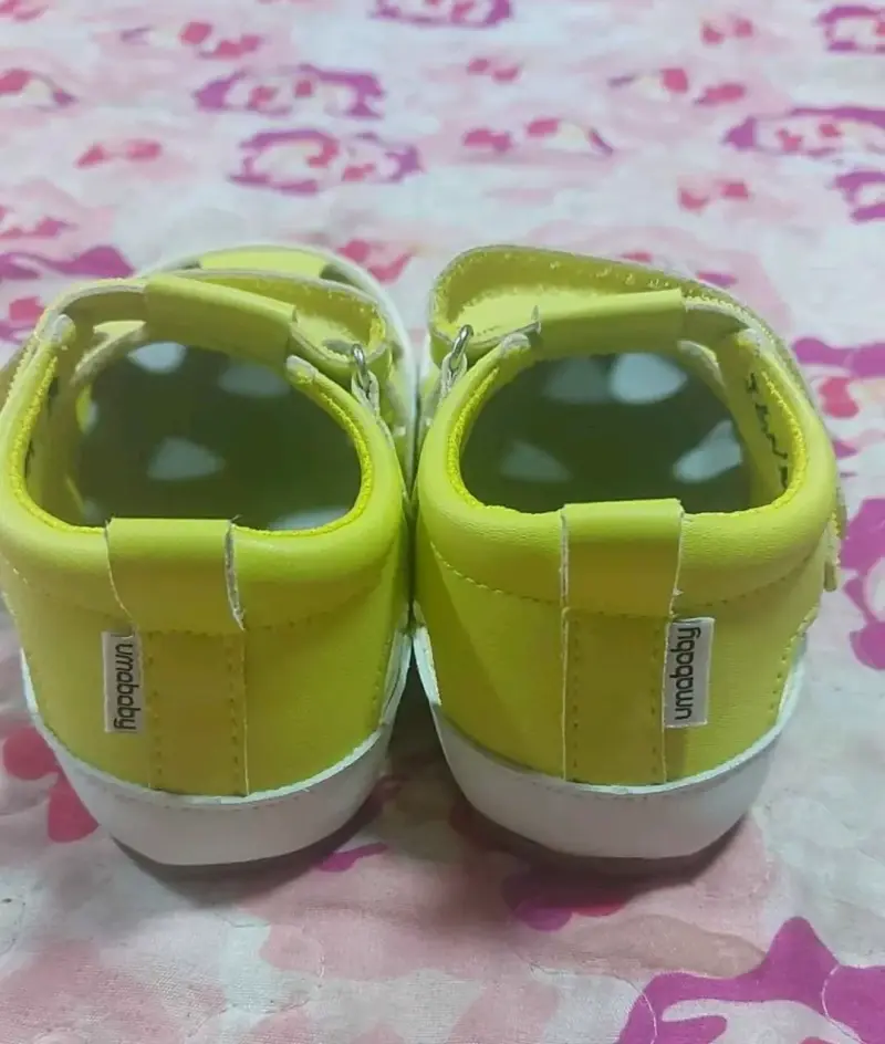 Sandalias amarillas para bebé Umababy - 1