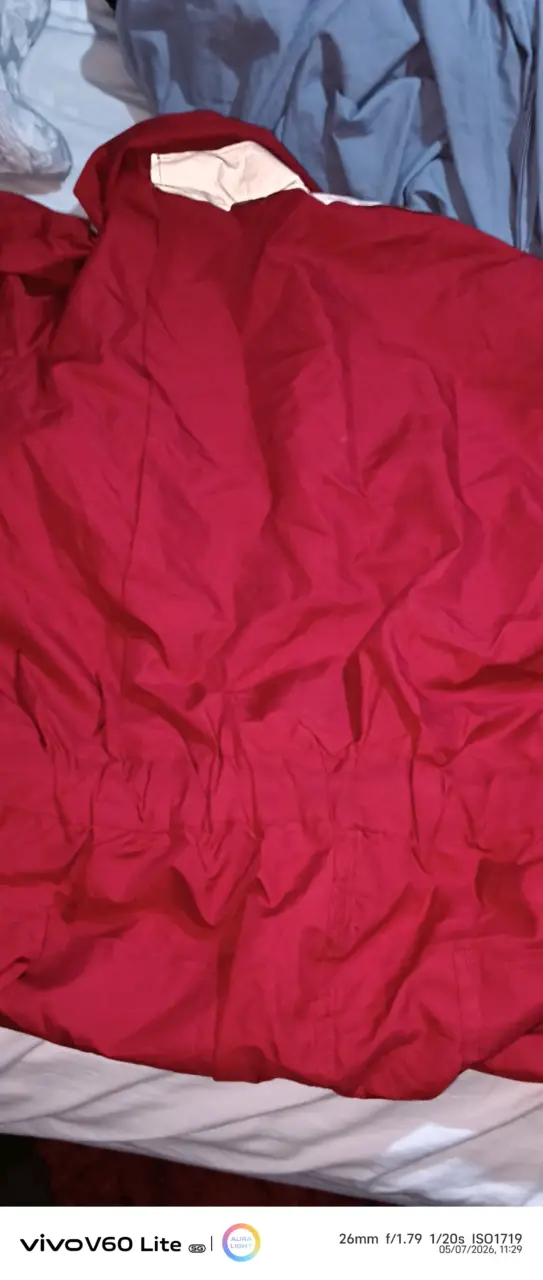 Overol rojo con cintas reflectantes - 3