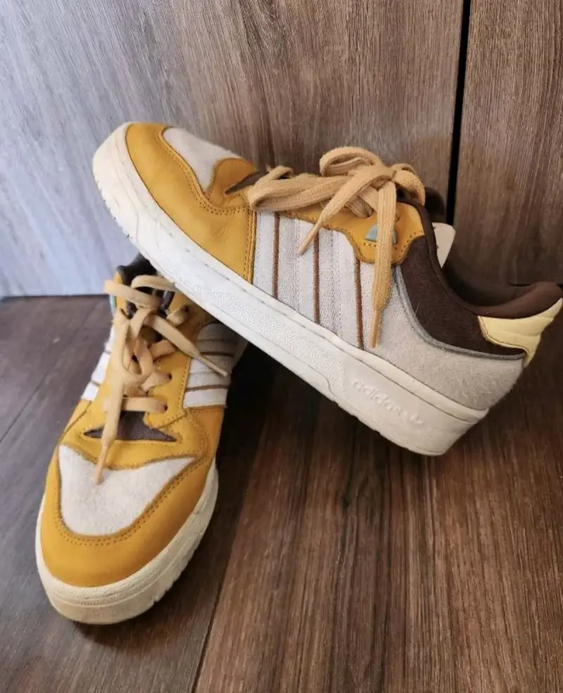 Zapatillas Adidas talla 39.5 - 1
