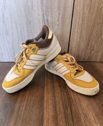 Zapatillas Adidas talla 39.5 - miniatura 3
