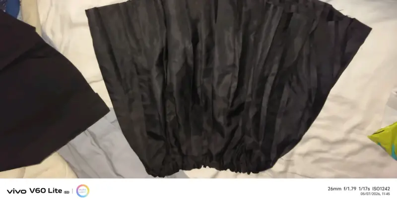 Falda negra plisadauna l/XL y al otra XXL - 1