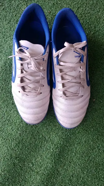 Zapatillas deportivas Umbro blancas y azules - miniatura 1