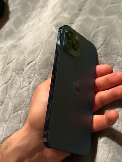 iPhone 12 Pro Max Azul Pacífico - miniatura 1