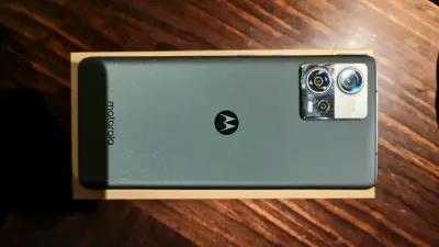 Motorola Edge 30 Fusion nuevo en caja - miniatura 2