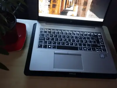 Notebook HP EliteBook 840 G6 - miniatura 3