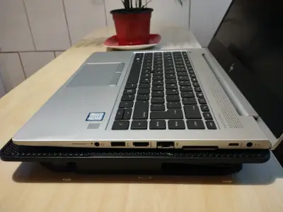 Notebook HP EliteBook 840 G6 - miniatura 4