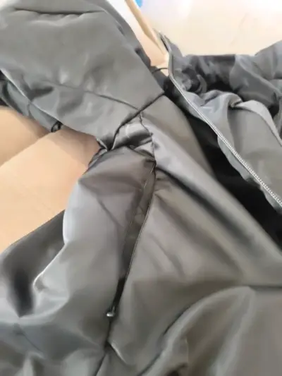 Chaqueta zara negra con capucha para invierno - miniatura 5