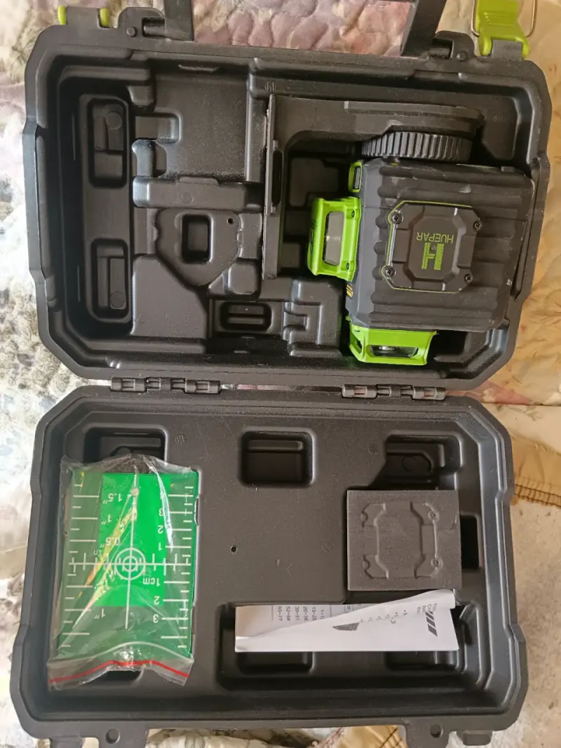 Nivel láser Huepar con estuche rígido - 1