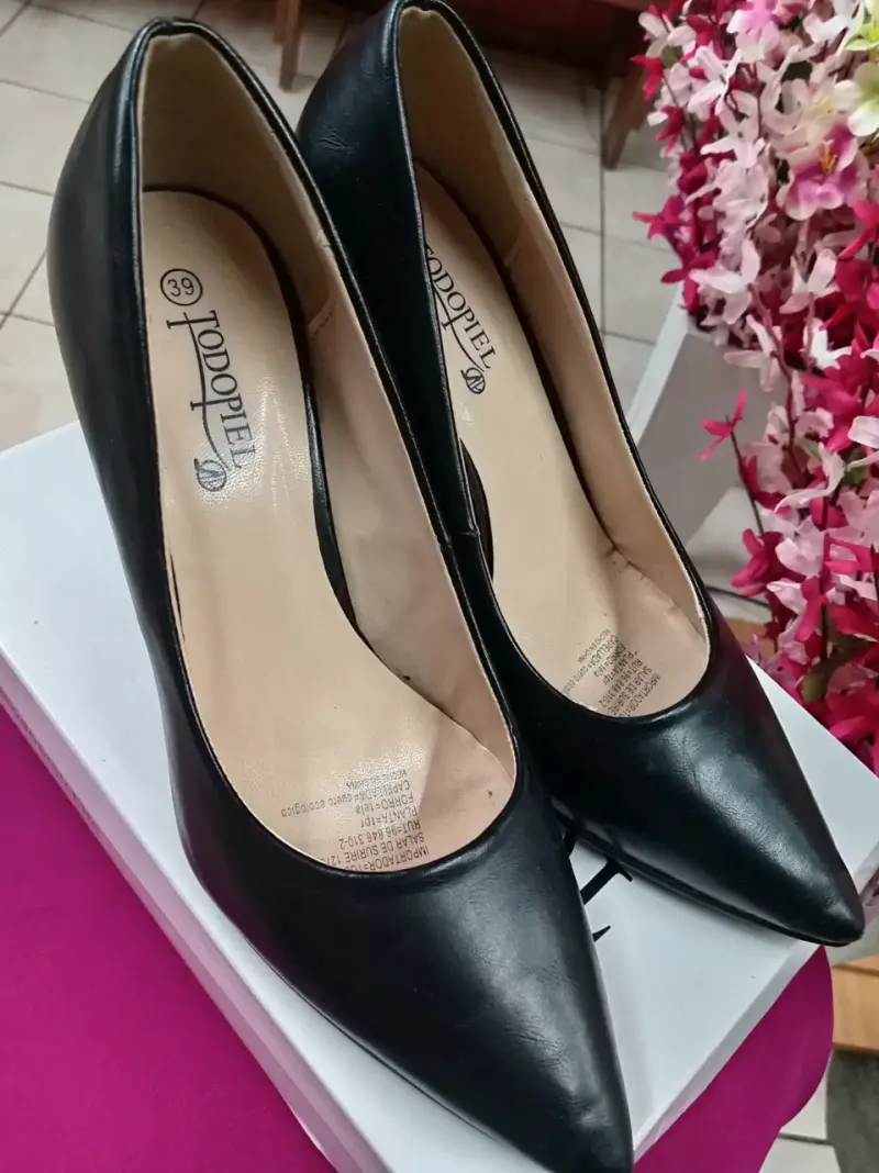 Zapatos de tacón negro elegantes - 2