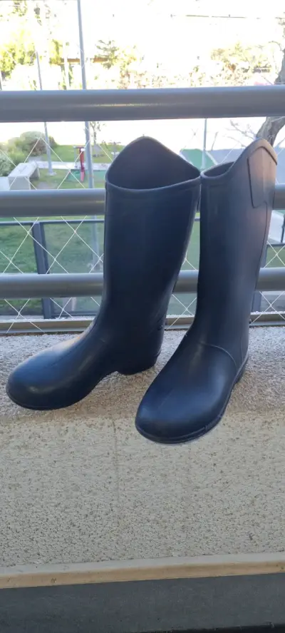 Botas de equitación talla 31,  en excelente estado - miniatura 2