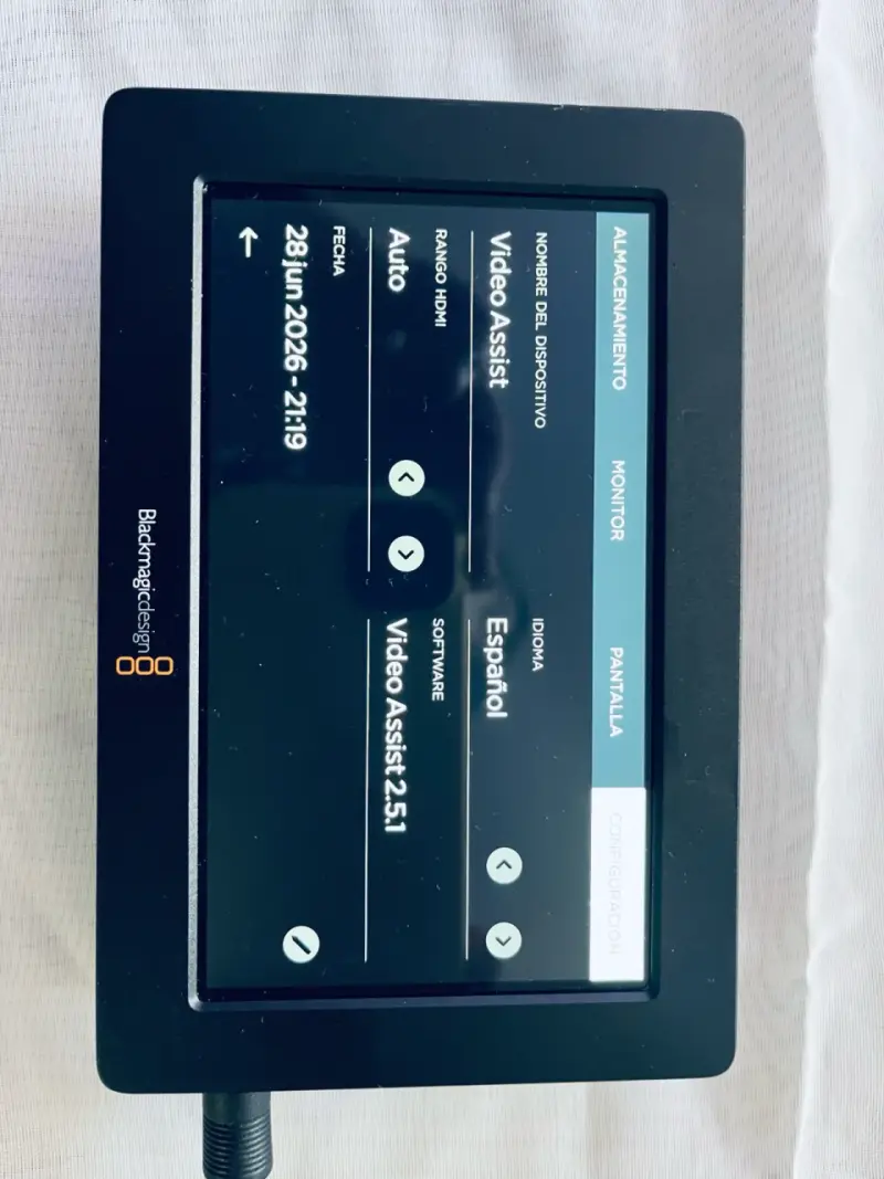 Monitor Blackmagic Design Resolve - 2