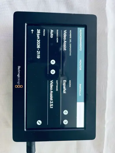 Monitor Blackmagic Design  Resolve - miniatura 2