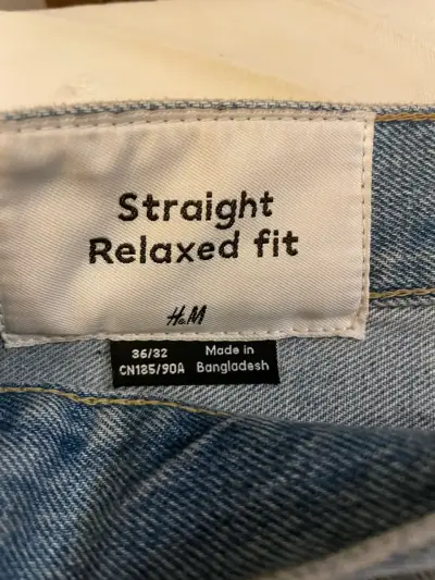 Jeans azul claro para hombre - miniatura 2