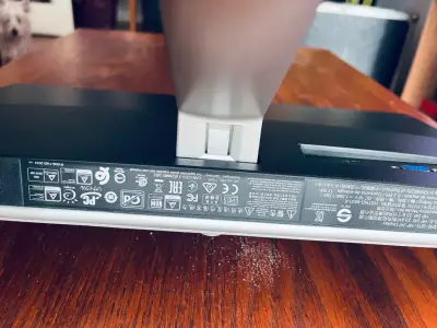 Monitor HP de 24 pulgadas Full HD - miniatura 4