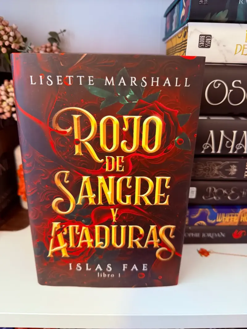 Libro 'Rojo de Sangre y Ataduras' - 1
