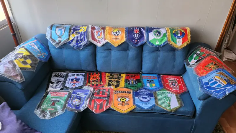 Colección de banderines de equipos de fútbol chilenos - 1