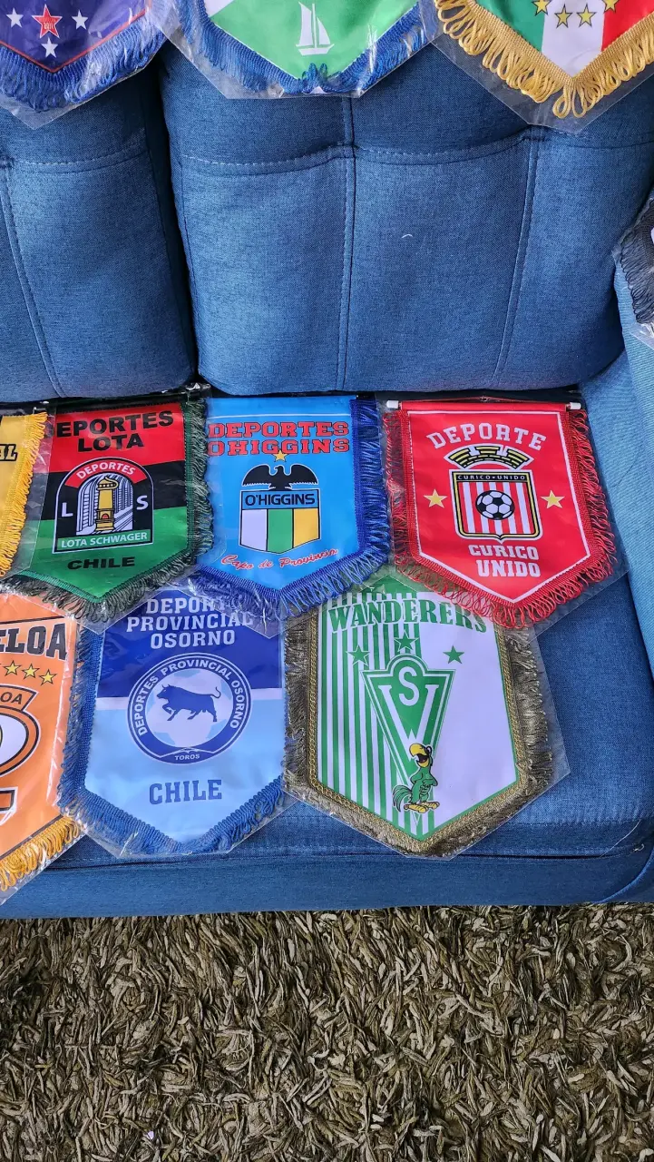 Colección de banderines de equipos de fútbol chilenos - 4