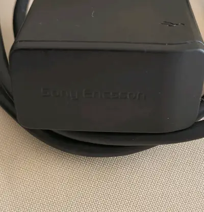 Celular Sony Ericsson Xperia con cargador original - miniatura 6