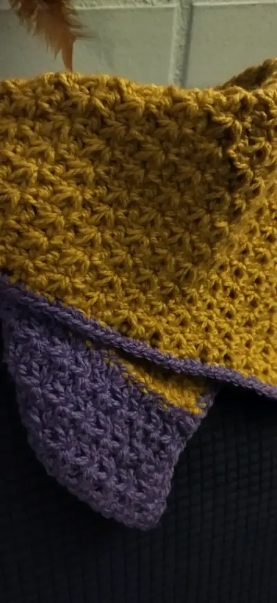 Cuello tejido a crochet bicolor - miniatura 6