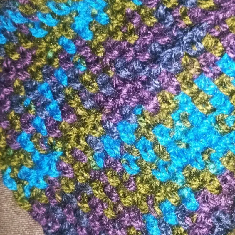Cuello tejido a crochet multicolor - 2
