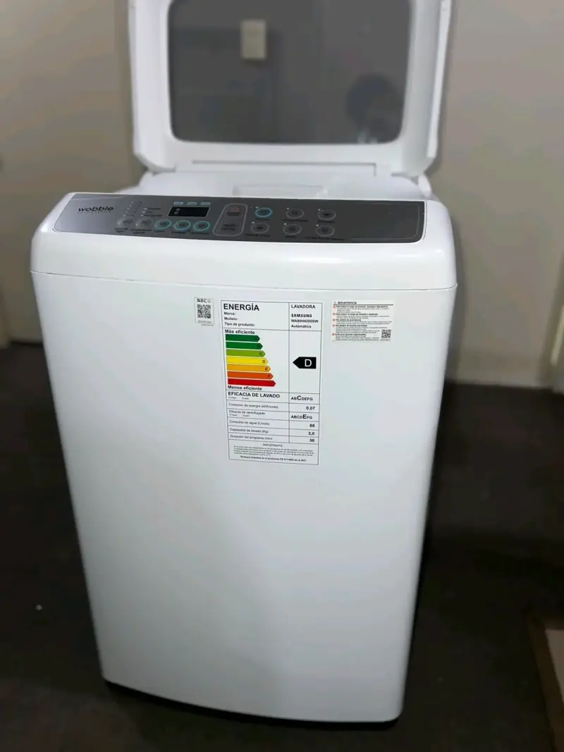 Lavadora Samsung Wobble 8kg automática - 1