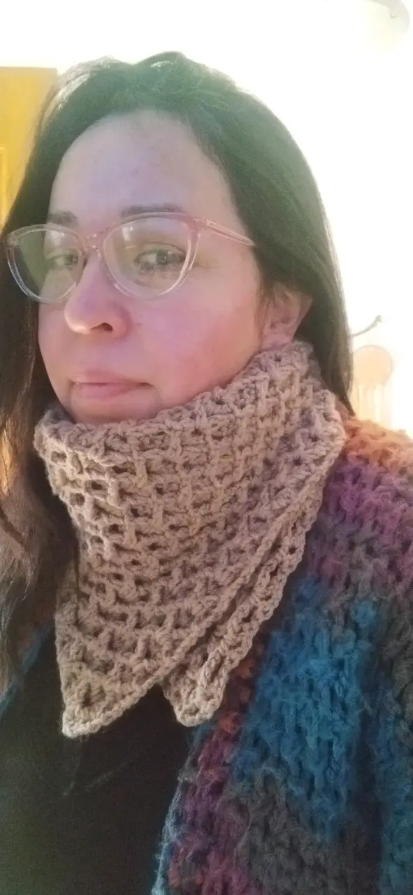 Cuello tejido a crochet color beige - 4
