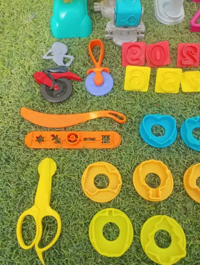 Set de  moldes para masitas - miniatura 3