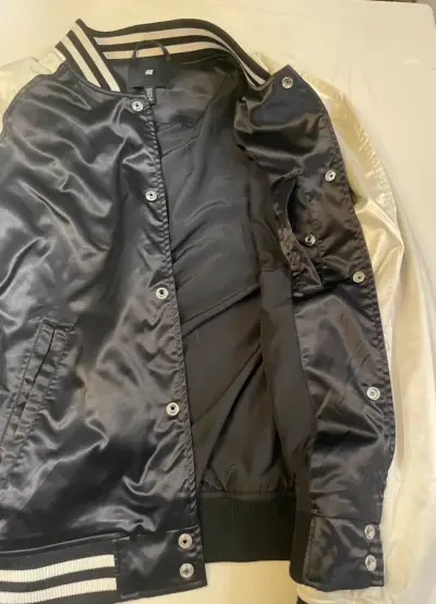 Chaqueta bomber H&M bicolor satinada - miniatura 2